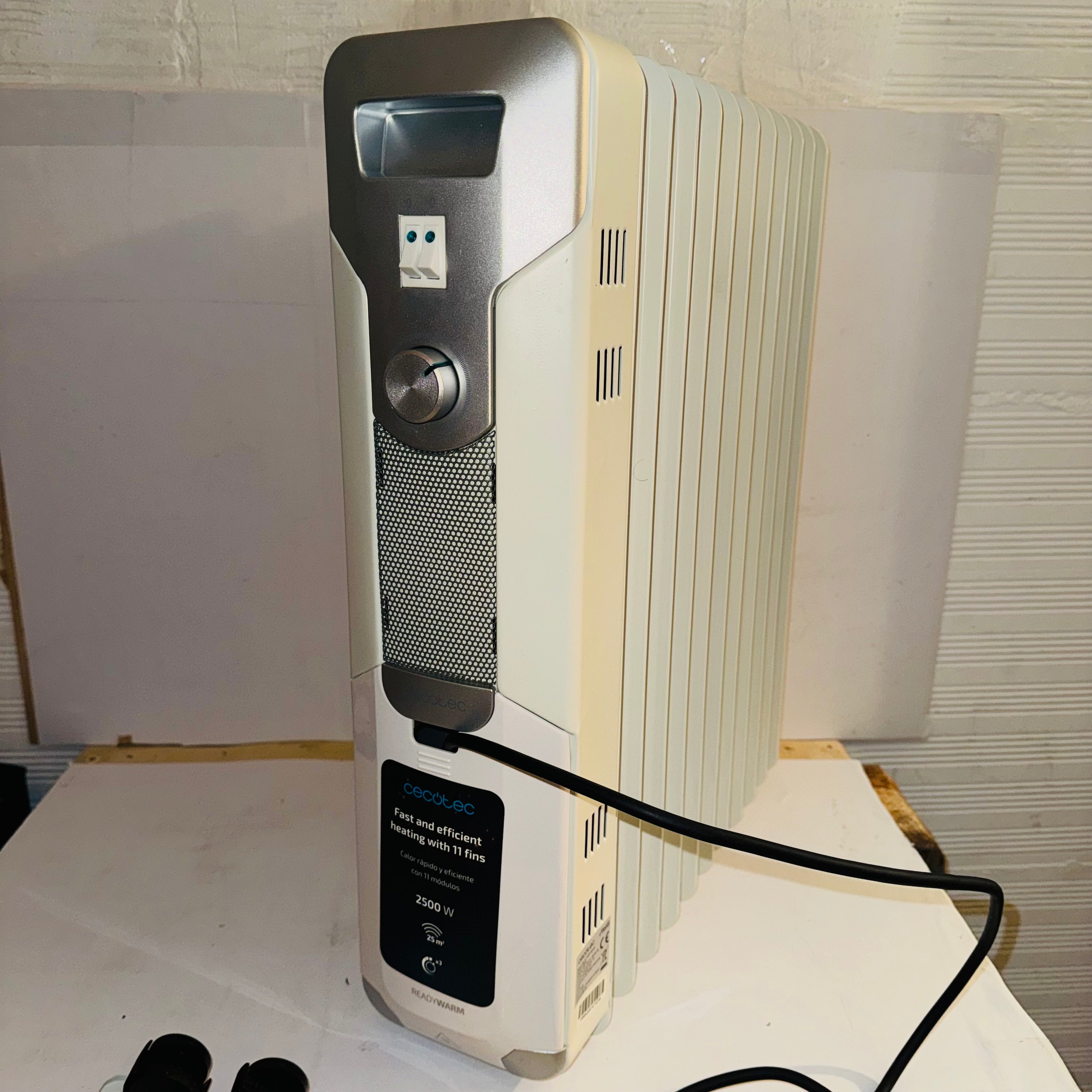 Radiador de aceite Cecotec ReadyWarm 11000 Space