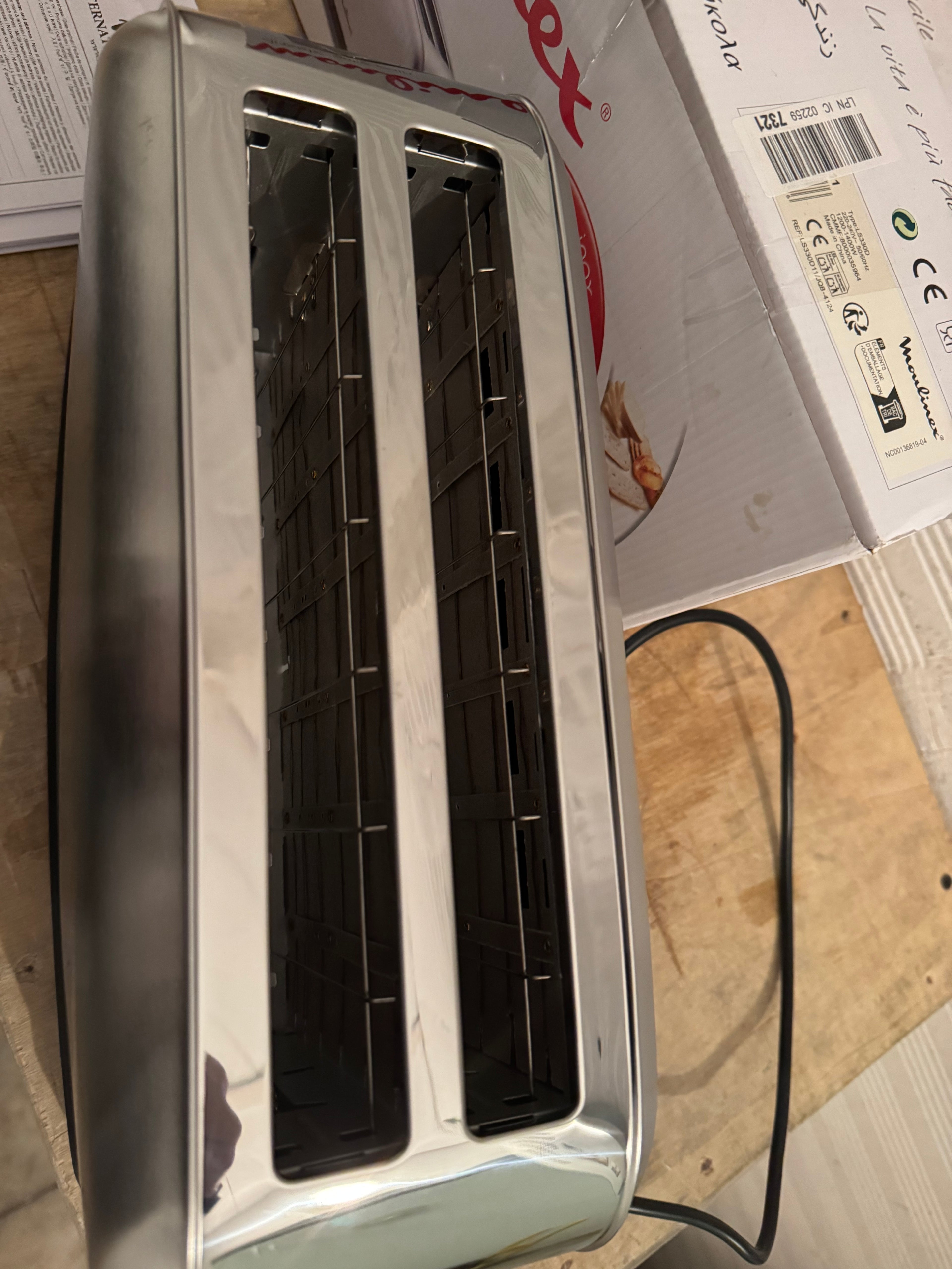 Tostadora Moulinex Classic LS330D