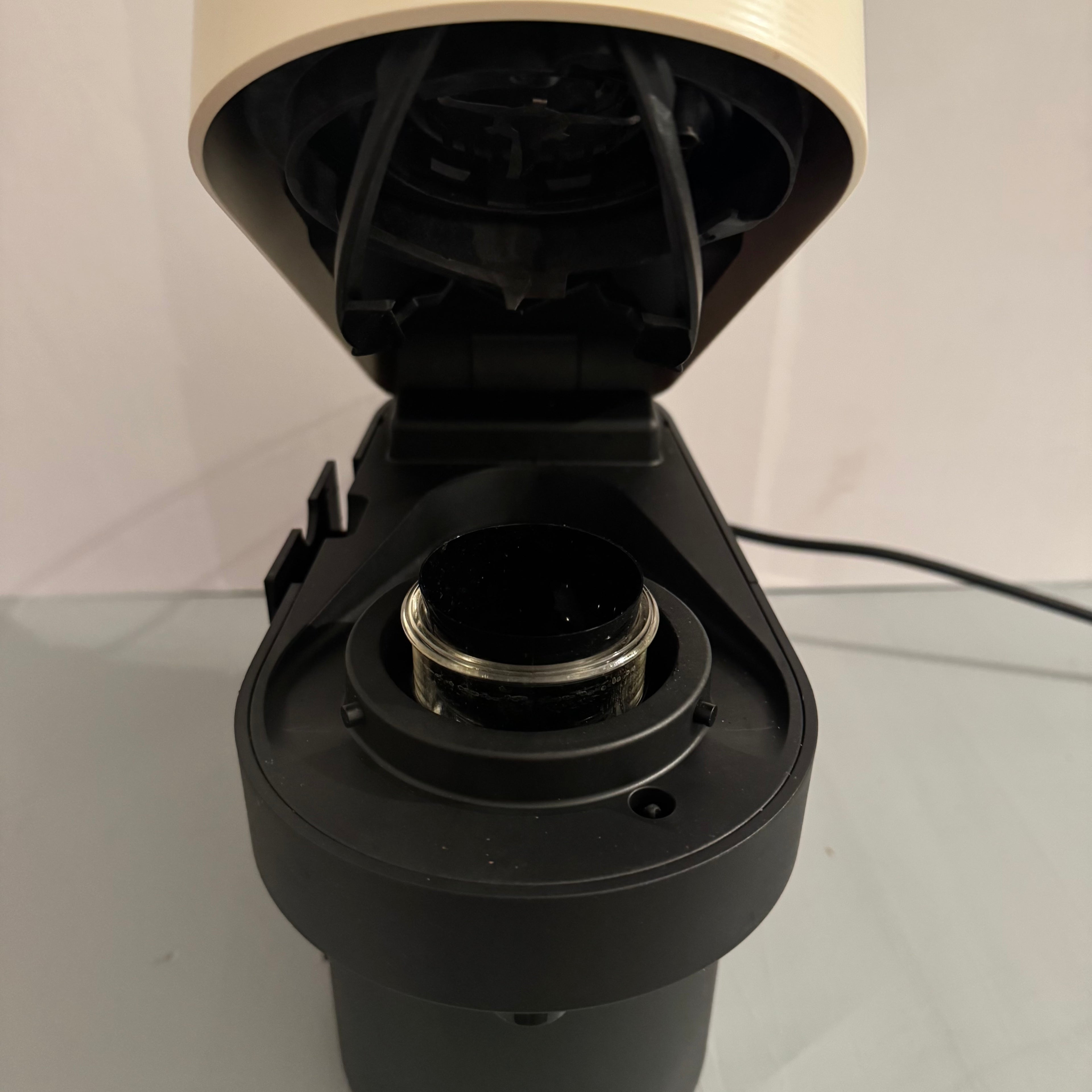 Cafetera cápsulas Krups Nespresso Vertuo Pop XN9201 blanco