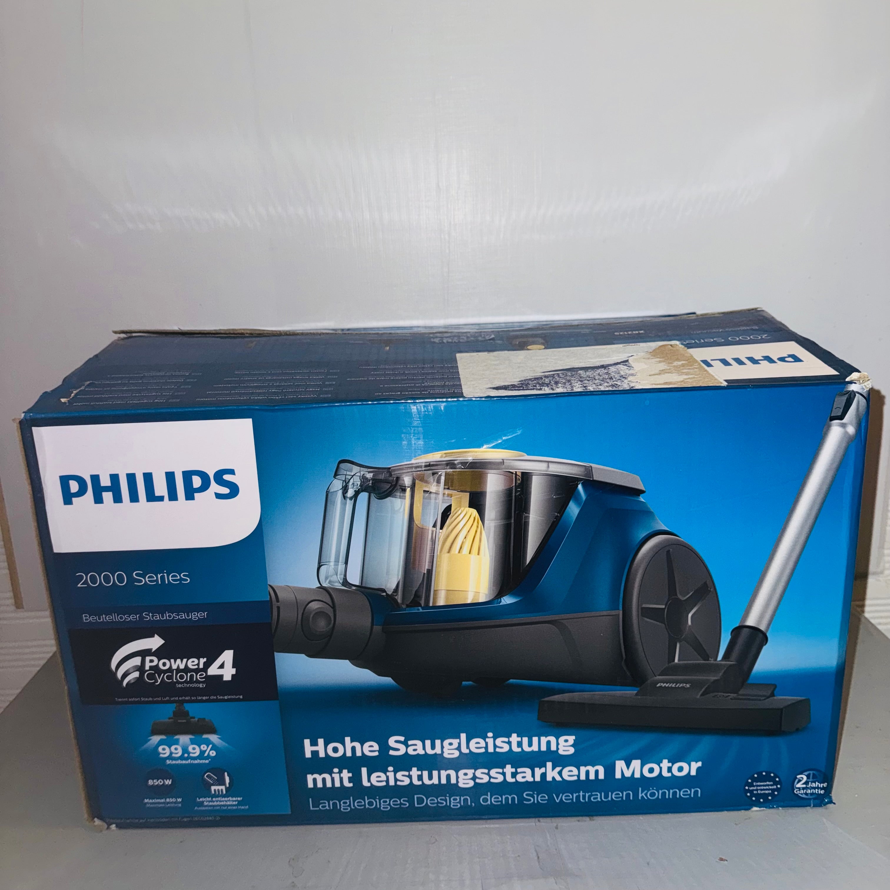 Aspirador sin bolsa Philips Serie 2000 XB2125/09