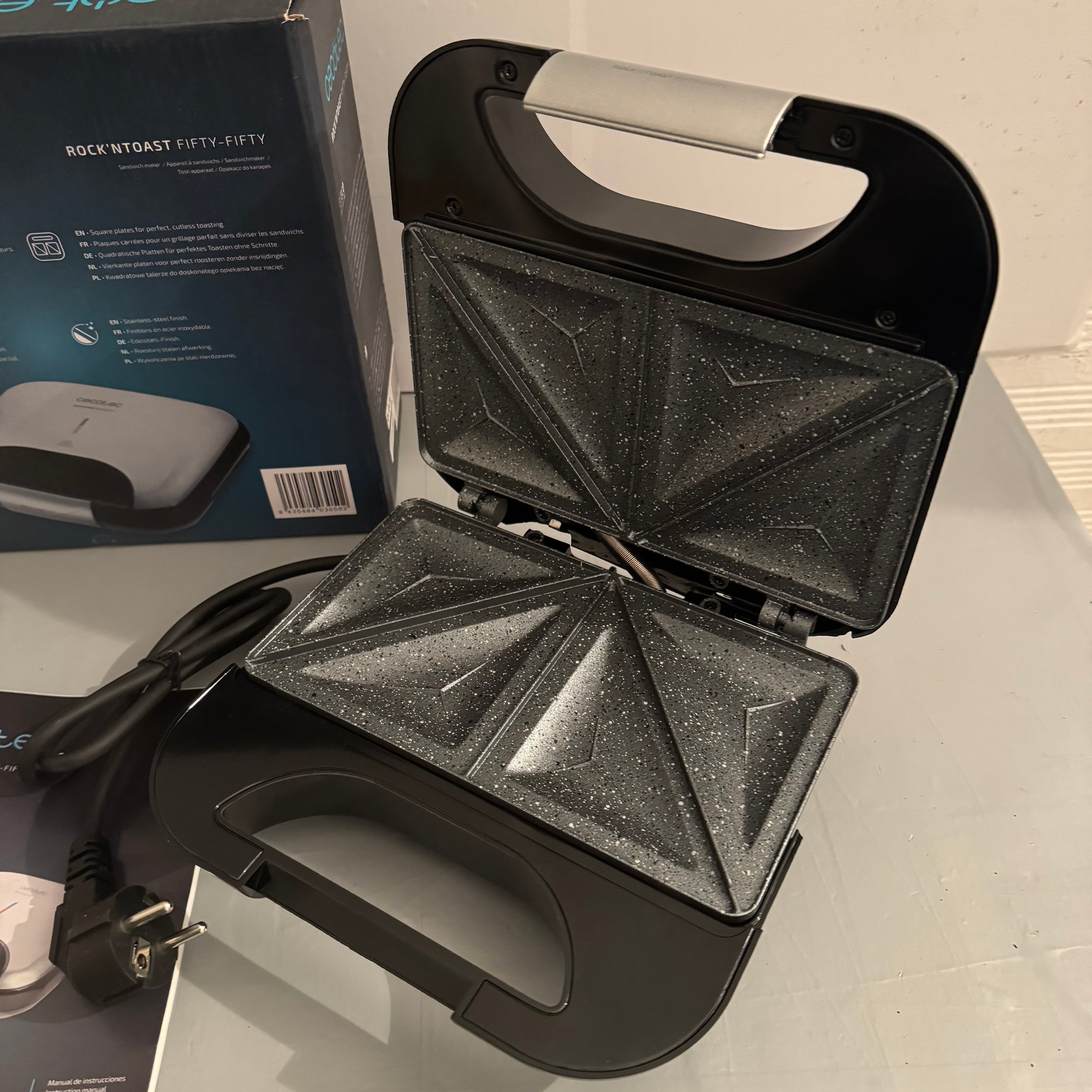 Parrilla eléctrica Cecotec Rock’n Toast Fifty-Fifty 750W 2 sándwiches