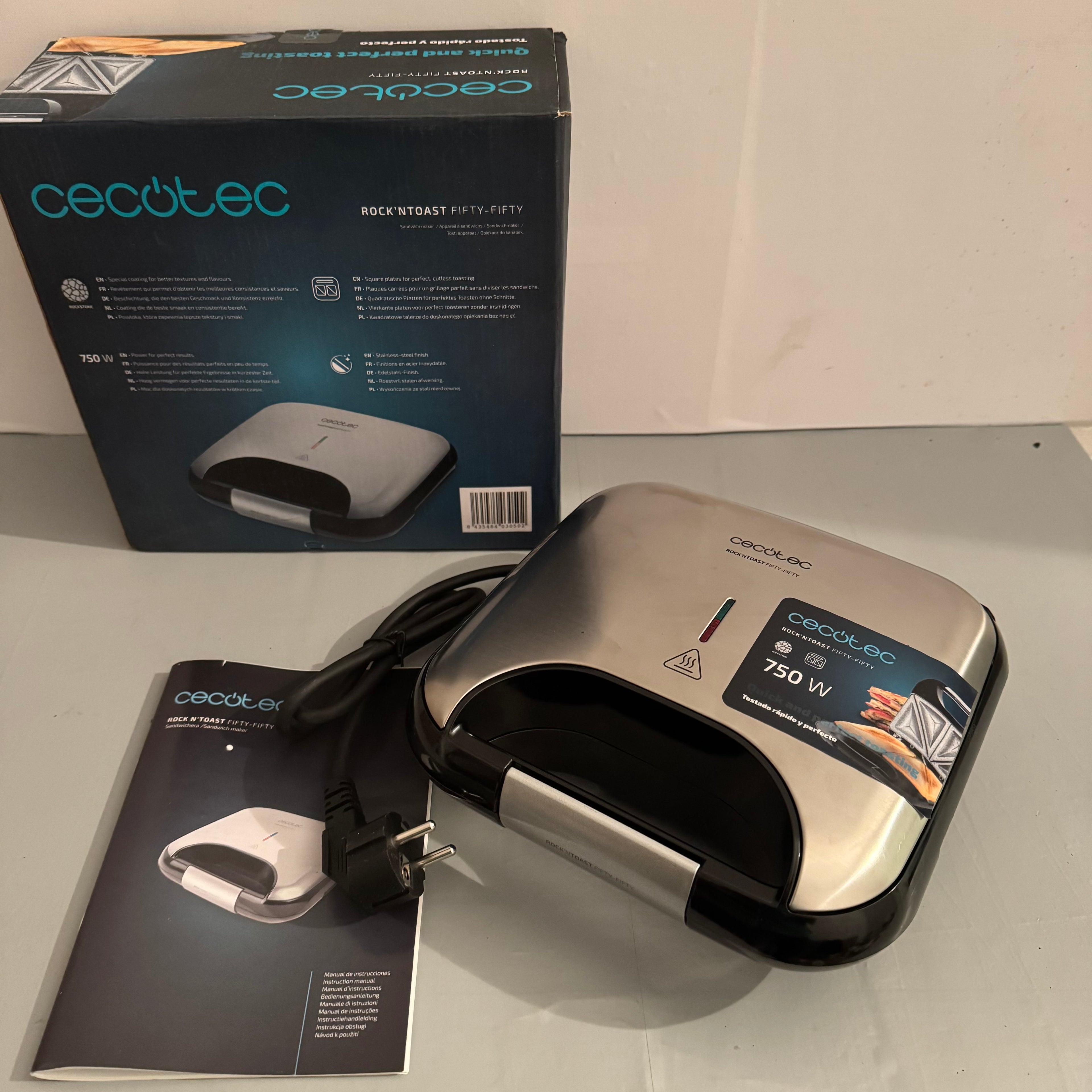 Parrilla eléctrica Cecotec Rock’n Toast Fifty-Fifty 750W 2 sándwiches