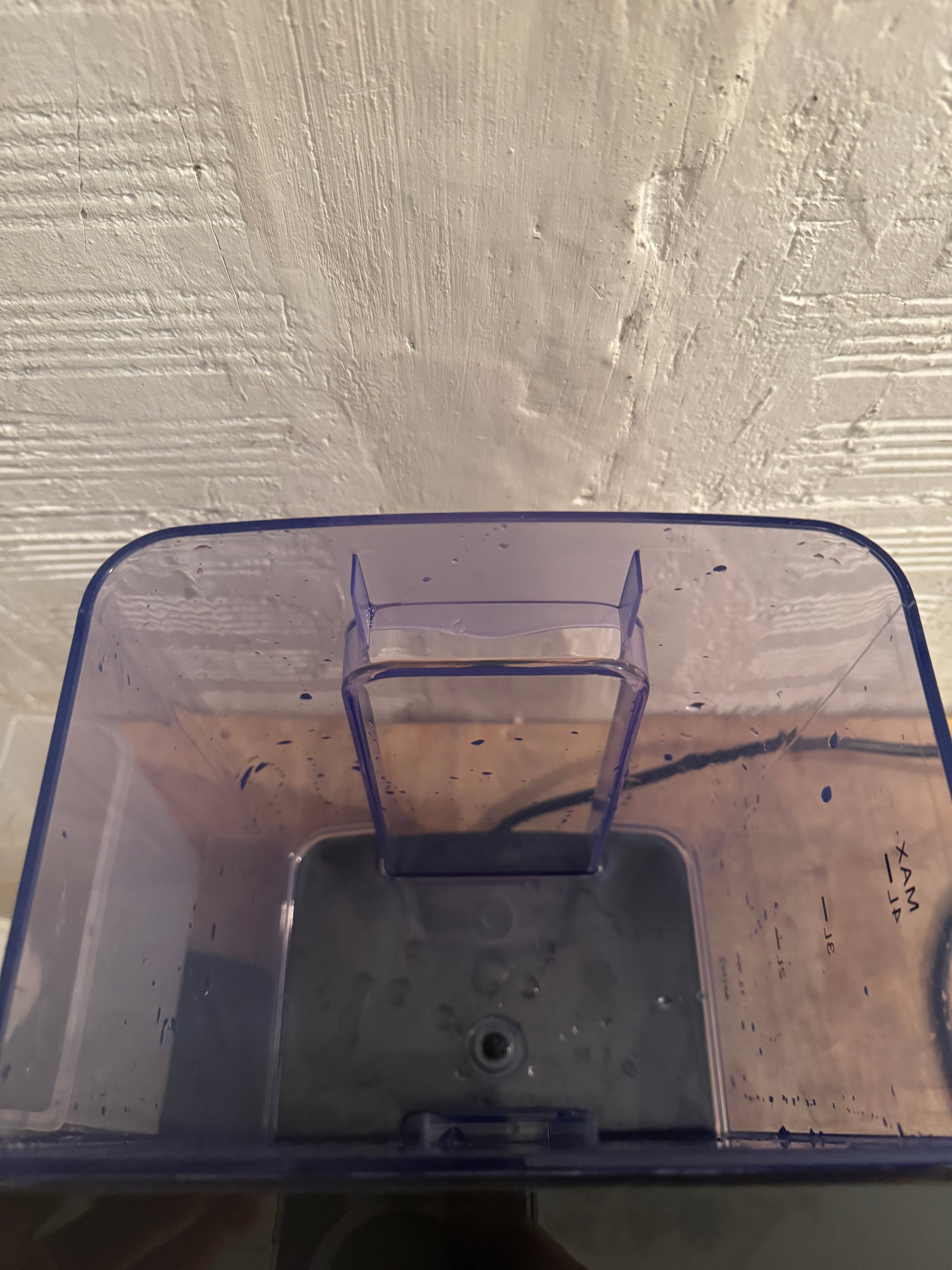 Hervidor dispensador agua caliente Caso HW 1660