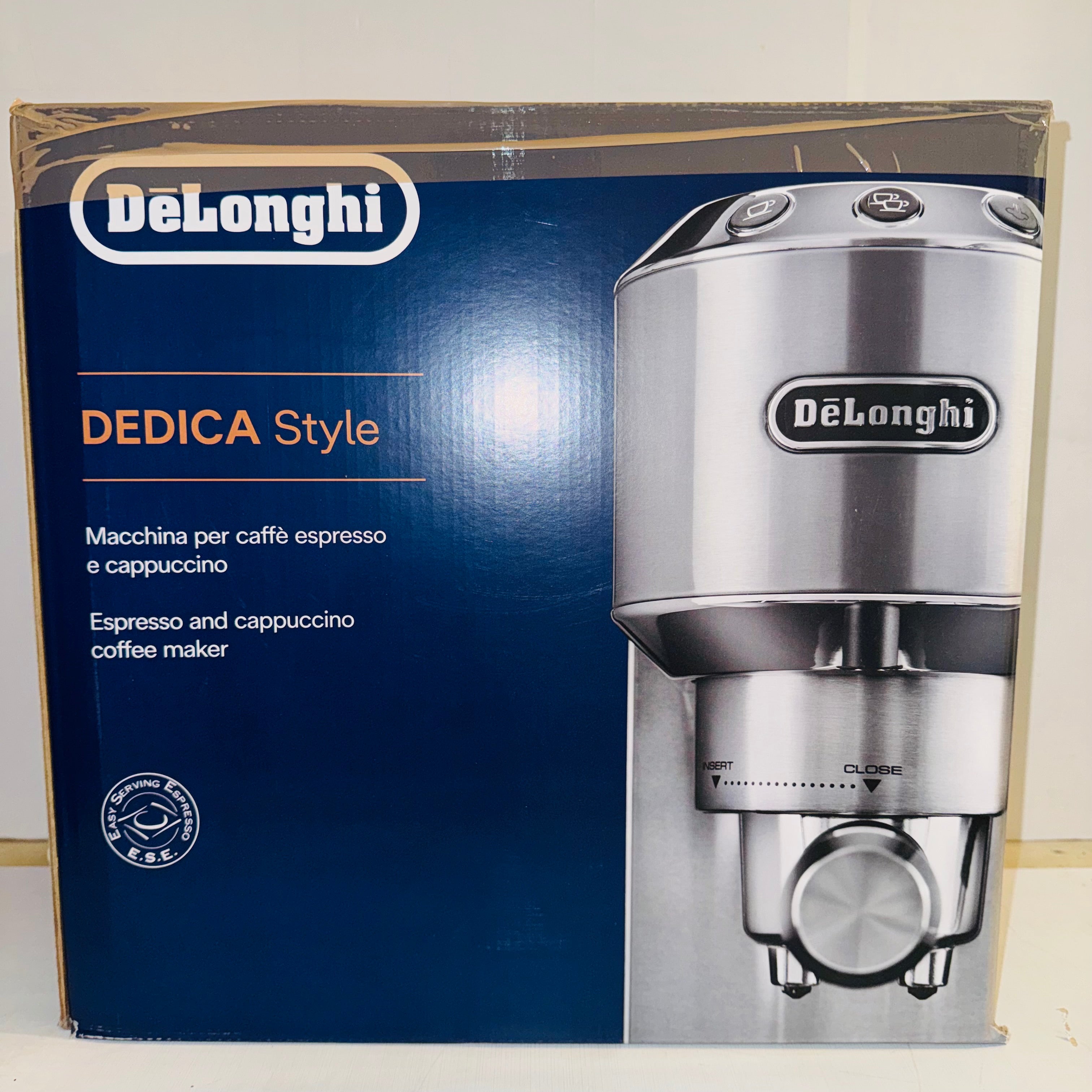 Cafetera espresso De'Longhi Dedica EC685.M