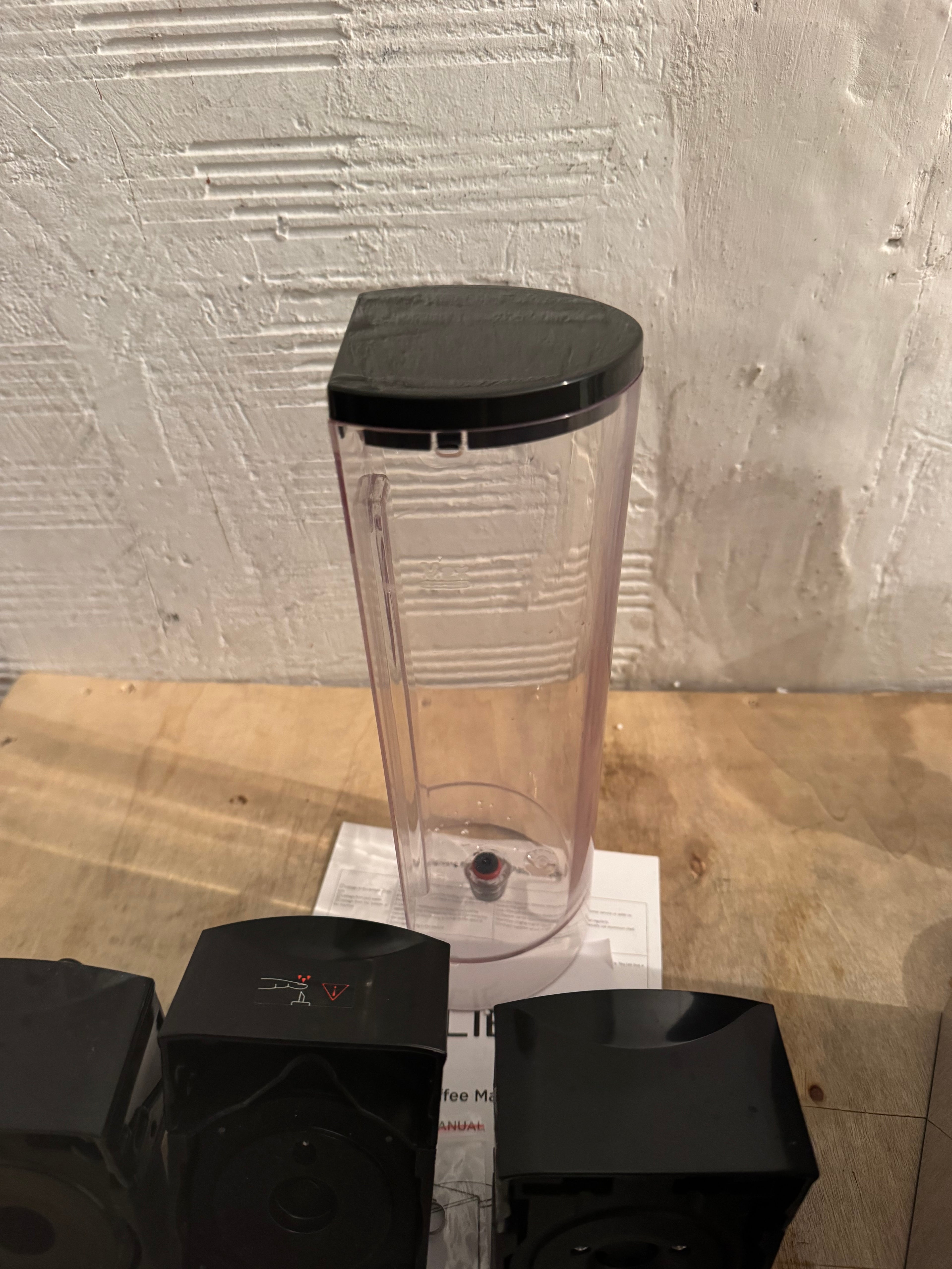 Cafetera de cápsulas Expreso 4 en 1 AC-513K