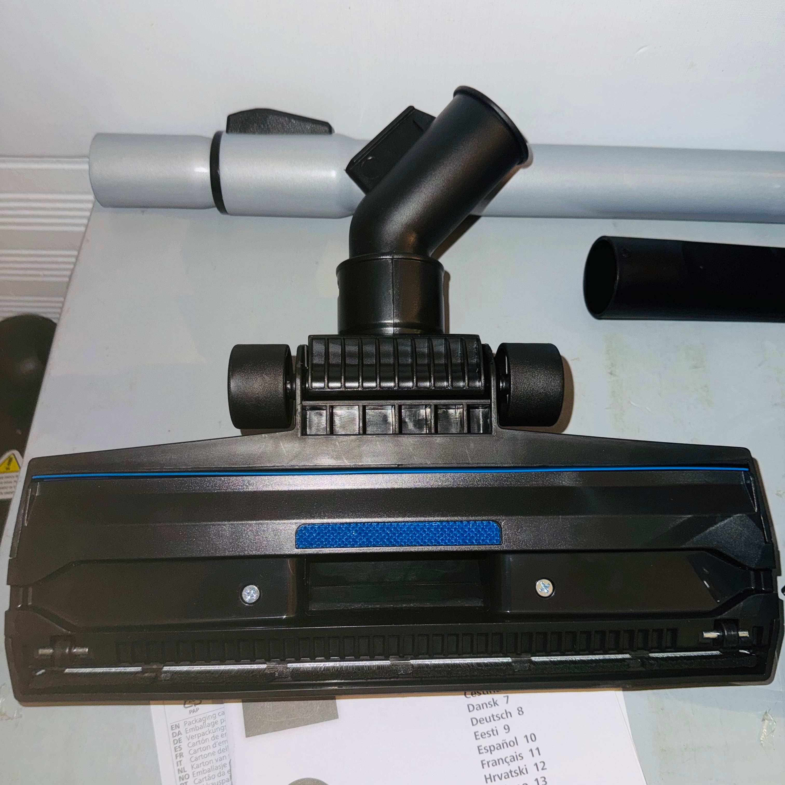 Aspirador sin bolsa Philips Serie 2000 XB2125/09