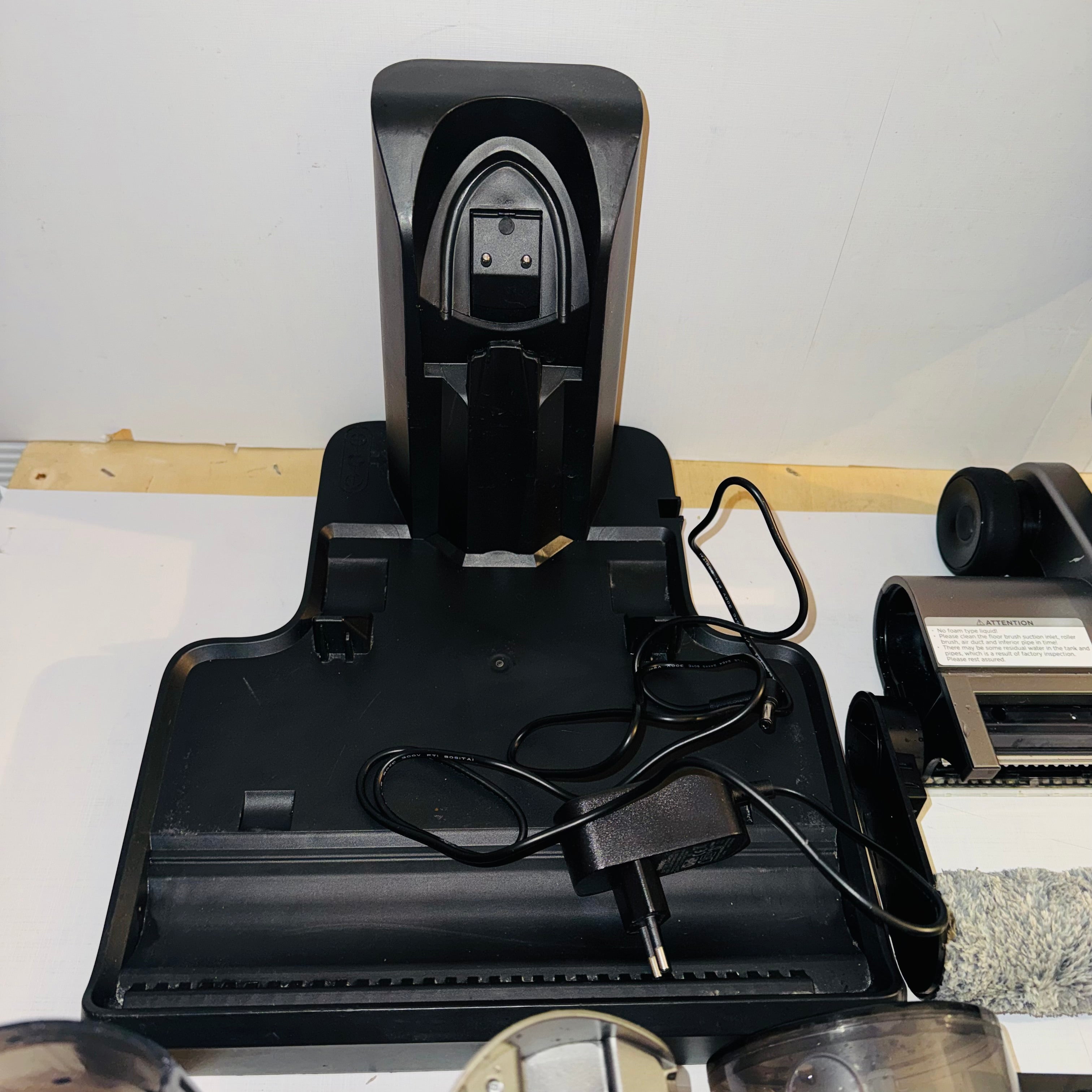 Aspirador fregadora Eureka RapidWash NEW430