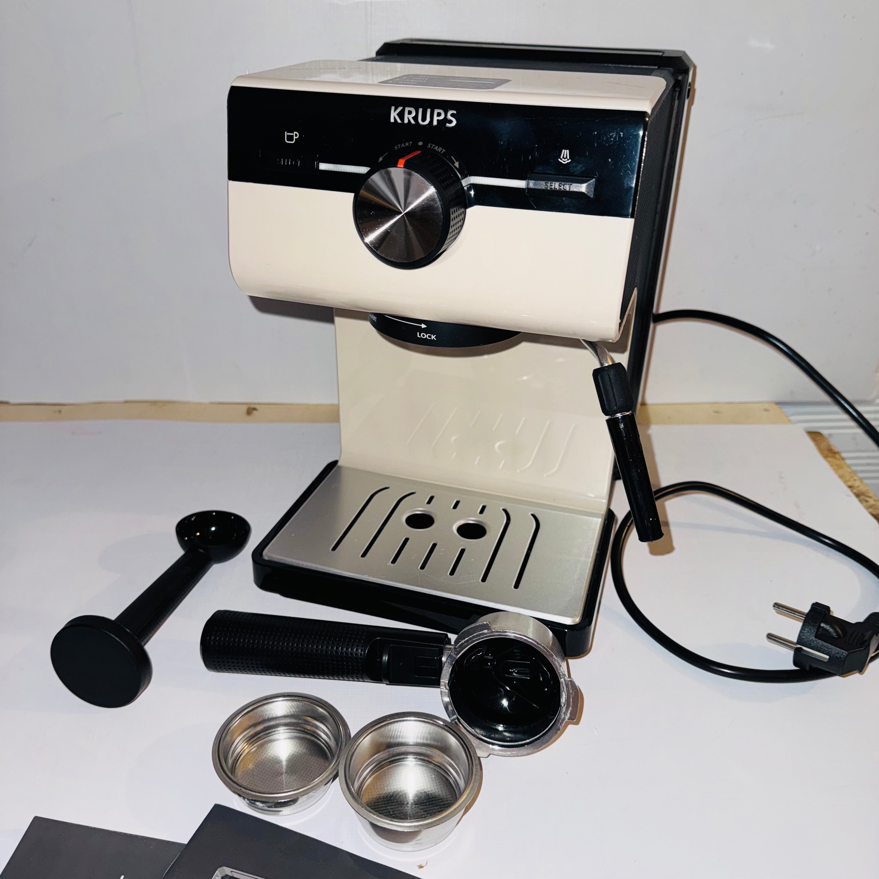 Cafetera Krups Authentic XP381B 15 bares