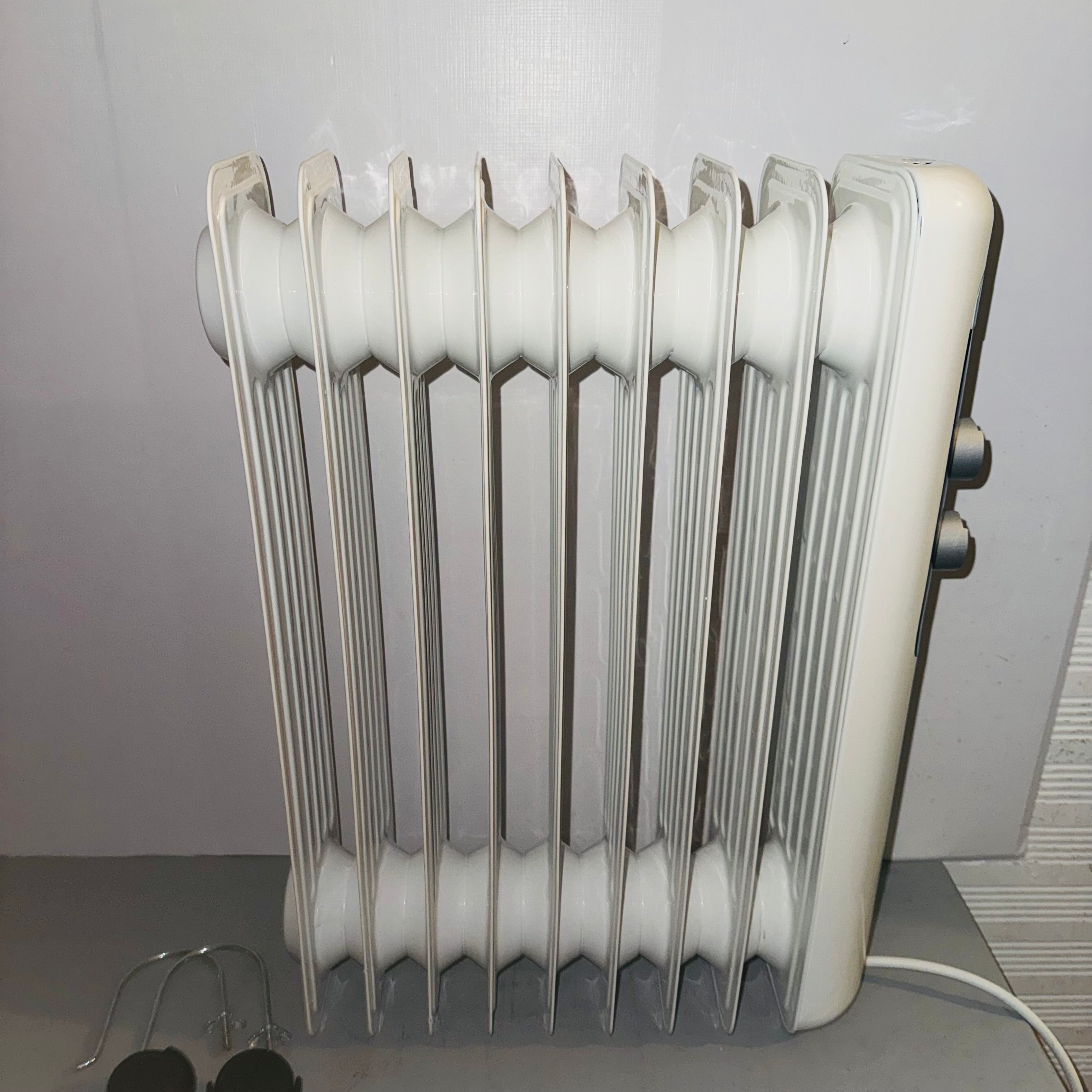 Radiador aceite Cecotec ReadyWarm 950 Space White