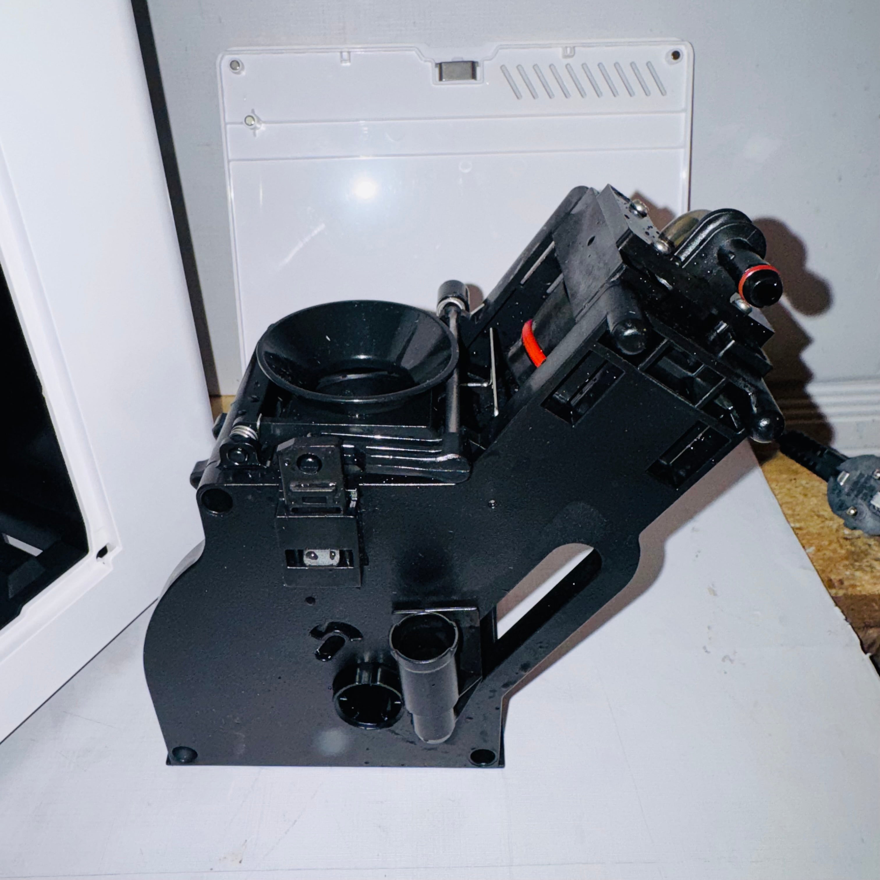 Cafetera superautomática Cecotec Cremmaet Compactccino Connected