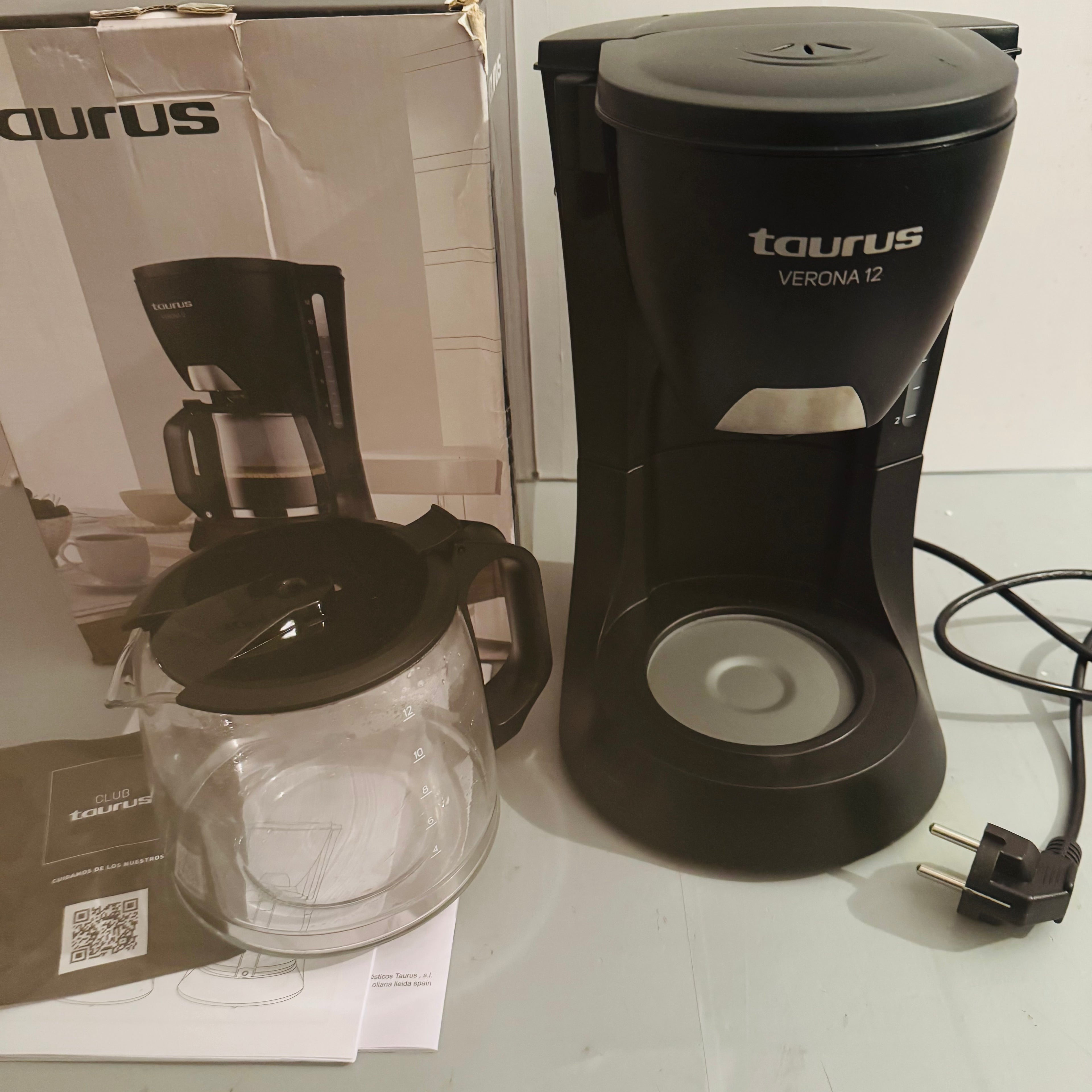 Taurus Cafetera Goteo Verona 12, 680 W, 1.2 litros, plástico, Color Negro