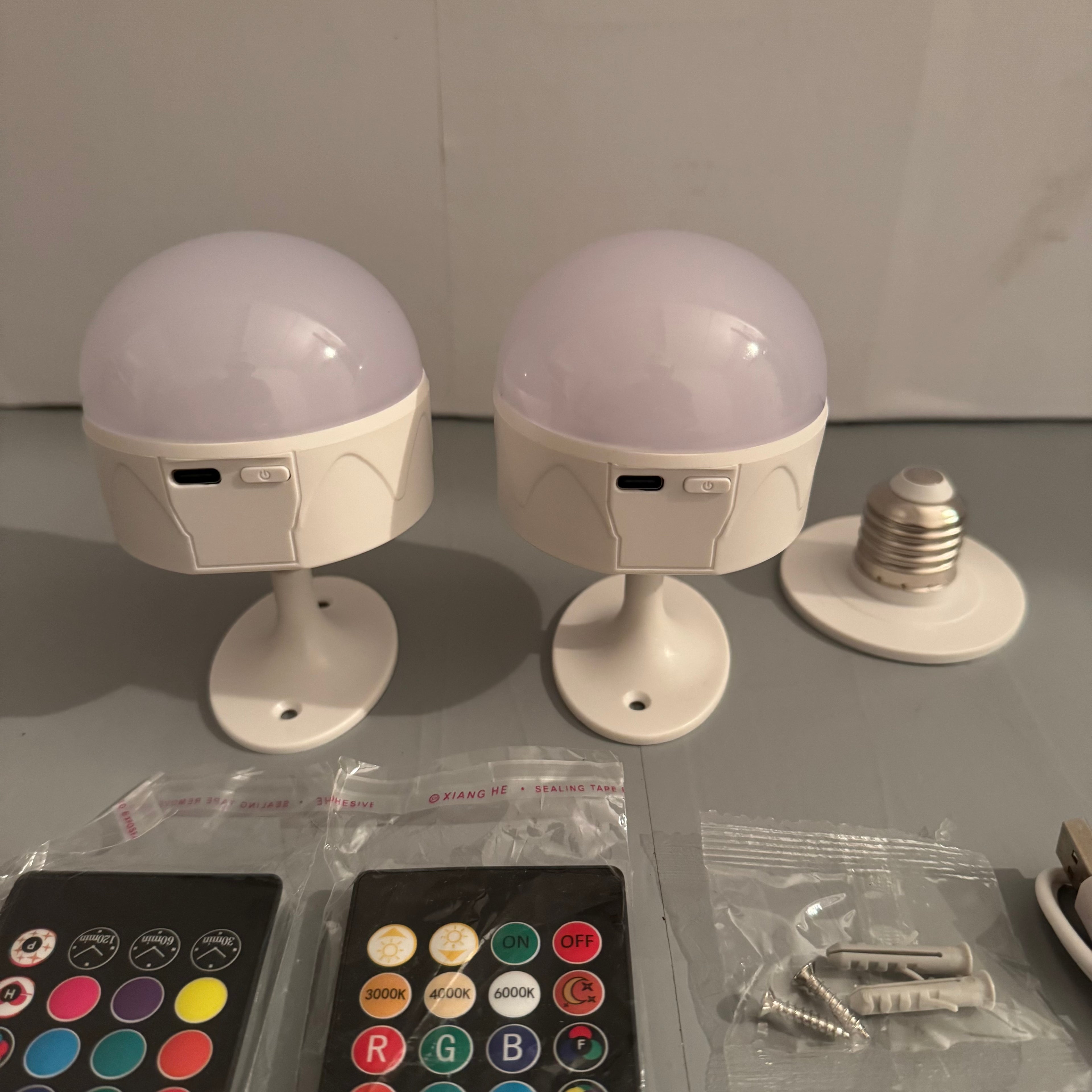 Pack 2 bombillas recargables Dufuso E27 USB-C con mando