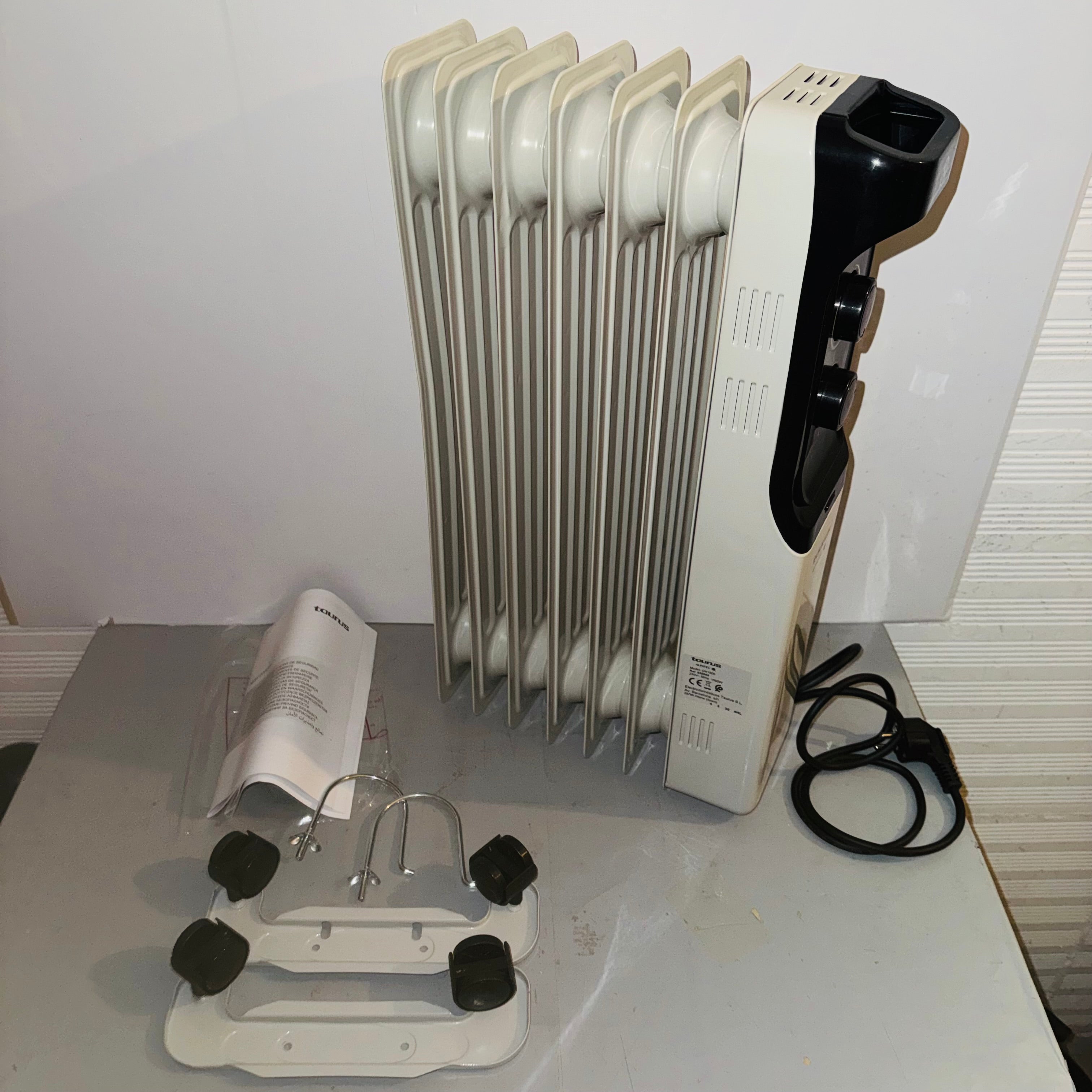 Radiador de aceite Taurus Dakar 1500 W