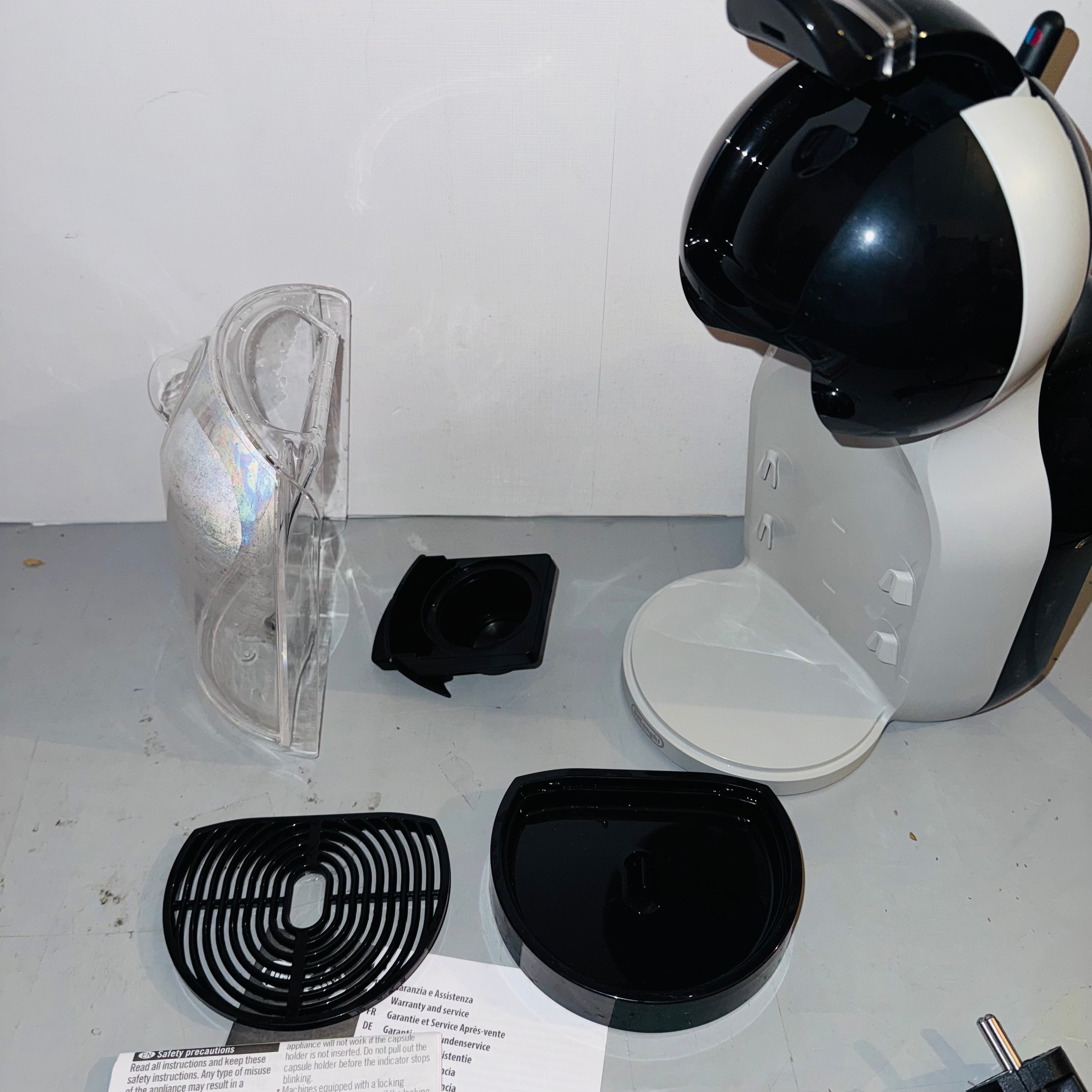 Cafetera cápsulas De’Longhi Mini Me EDG155.BG