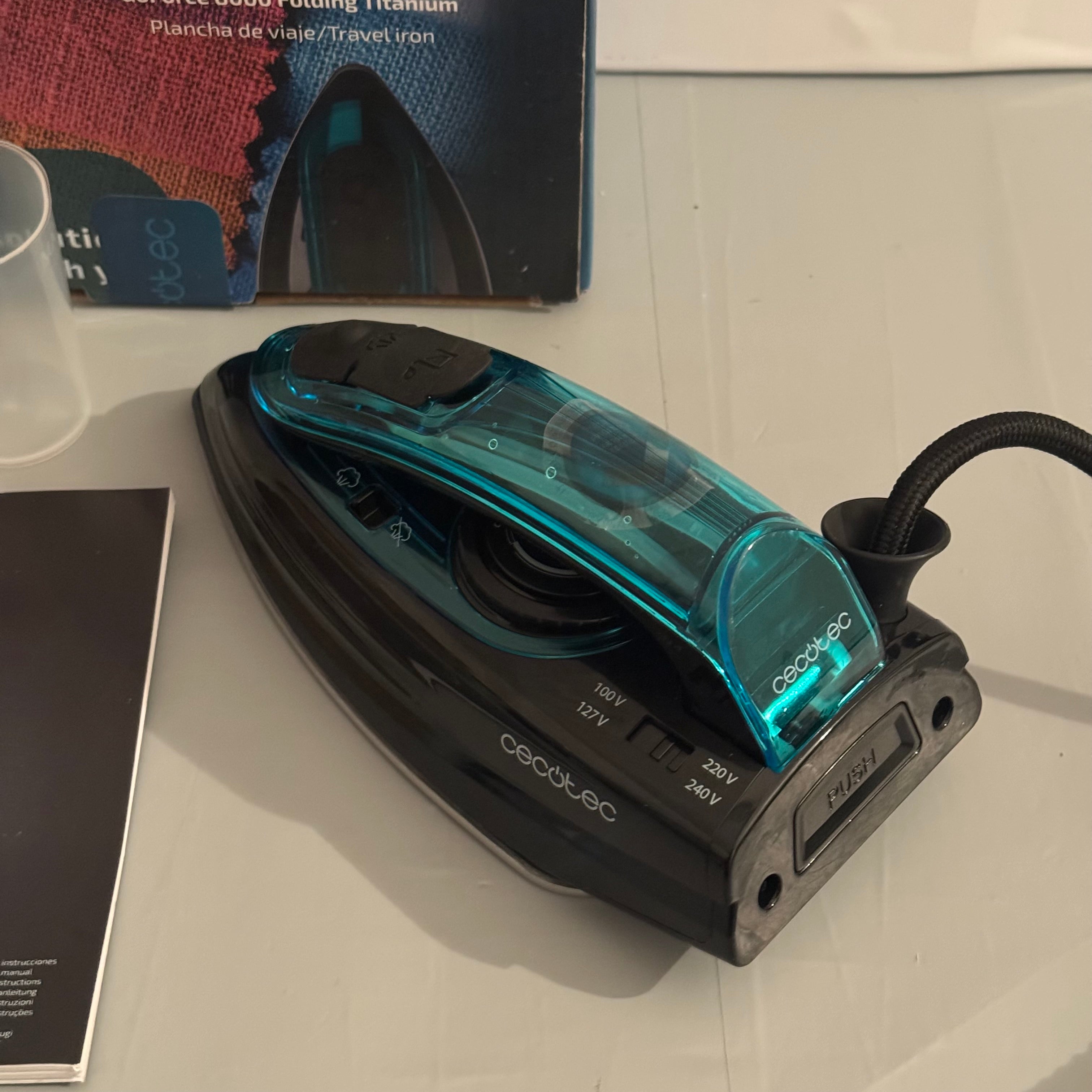 Plancha de vapor viaje Cecotec GoForce 8000 Folding Titanium