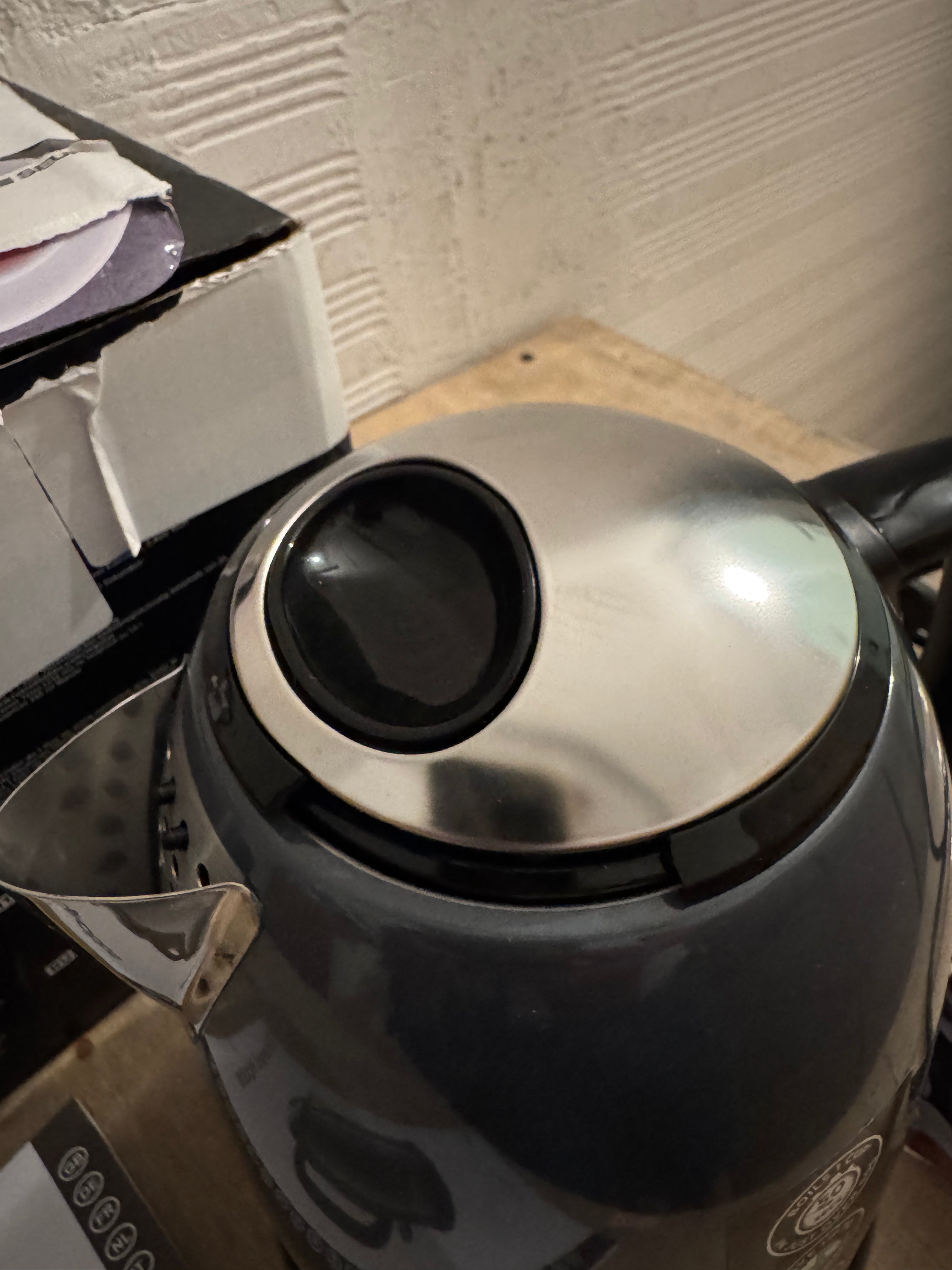 Hervidor Russell Hobbs Textures 1,7 L negro