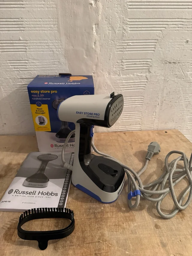 Plancha de vapor Vertical Russell Hobbs Easy Store PRO