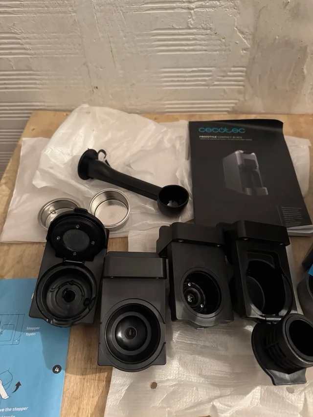 Cafetera de cápsulas Cecotec FreeStyle Compact