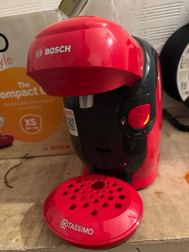 Cafetera cápsulas Bosch Tassimo Style TAS1103 roja