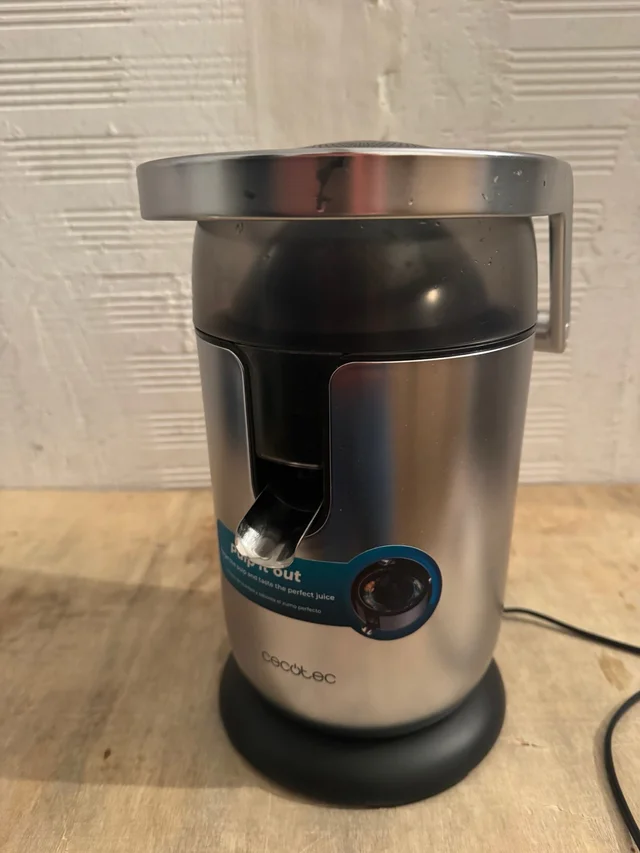 Exprimidor Cecotec Xqueeze Bullet Pro 600W