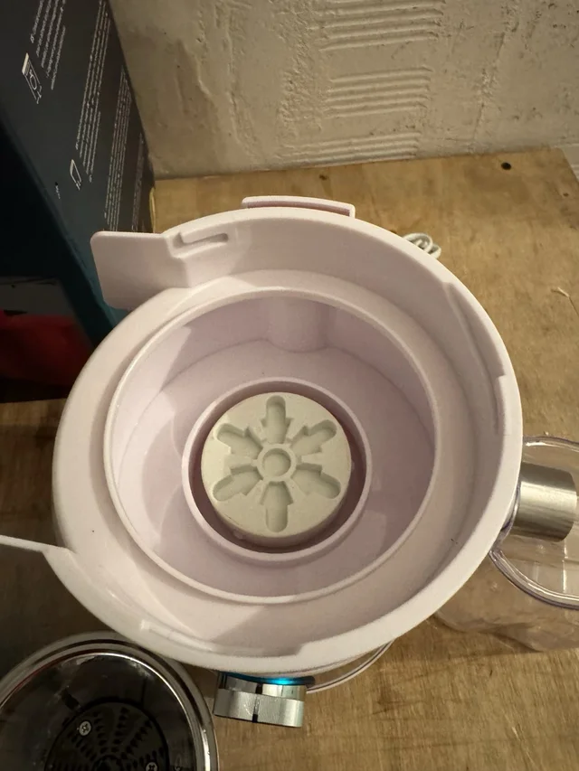 Licuadora Juice&Fresh 400 Titan blanca