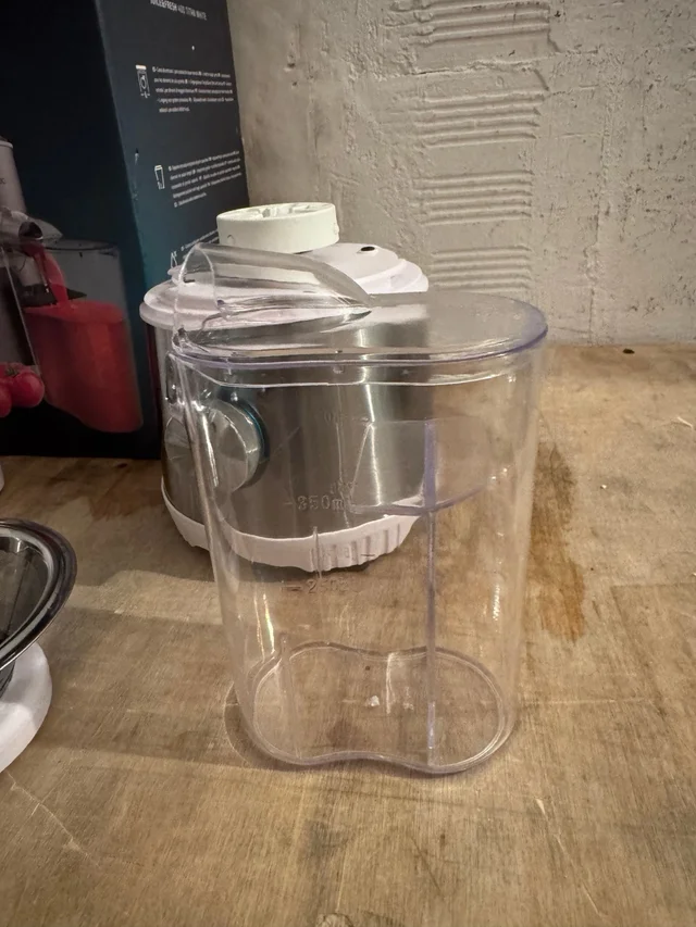 Licuadora Juice&Fresh 400 Titan blanca