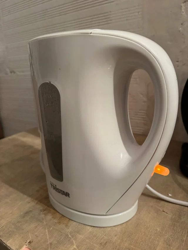 Hervidor Tristar WK-3380 1.7L 2200W BPA Free