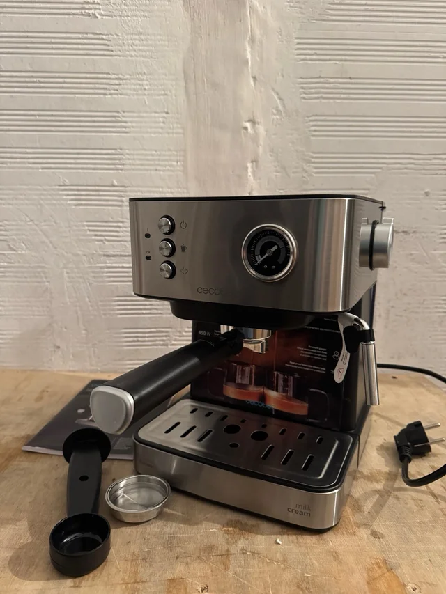 Cafetera Express Cecotec Power Espresso 20