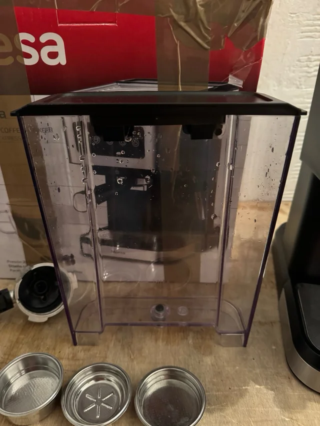 Cafetera express Ufesa Monza espresso 20 bares