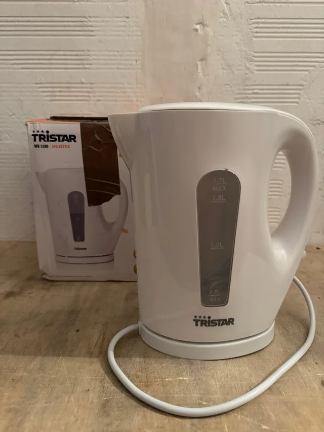 Hervidor Tristar WK-3380 1.7L 2200W BPA Free